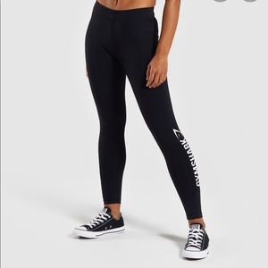 Gymshark | core leggings in classic black size xs